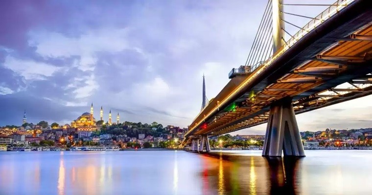 Istanbul avionom iz Tuzle Novembar i Decembar 1