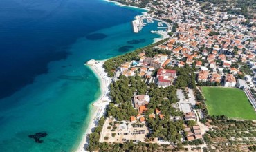 FAMILY RESORT URANIA - BAŠKA VODA